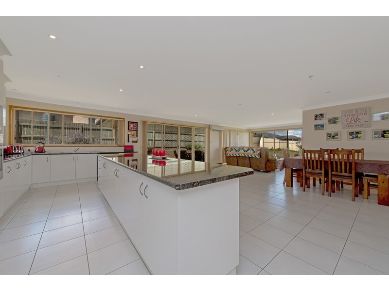 17 Sommariva Street, Westbrook QLD 4350