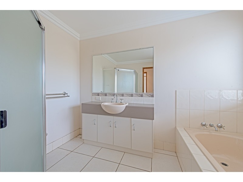 7 Garvan Court, Highfields QLD 4352