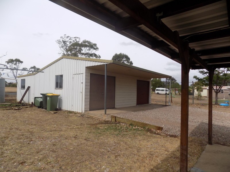 17 Gore Street, Westbrook QLD 4350