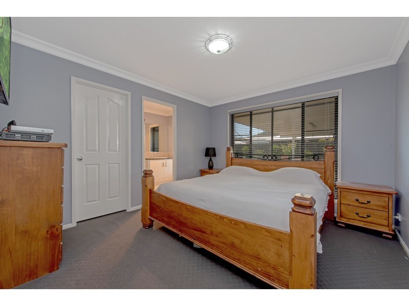 20 Sommariva Street, Westbrook QLD 4350