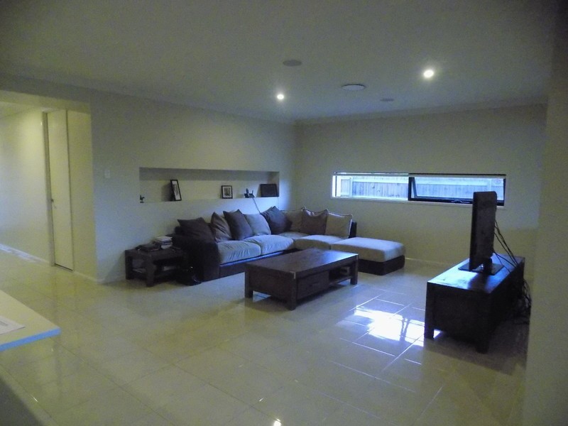 18 Sandalwood Drive, Glenvale QLD 4350