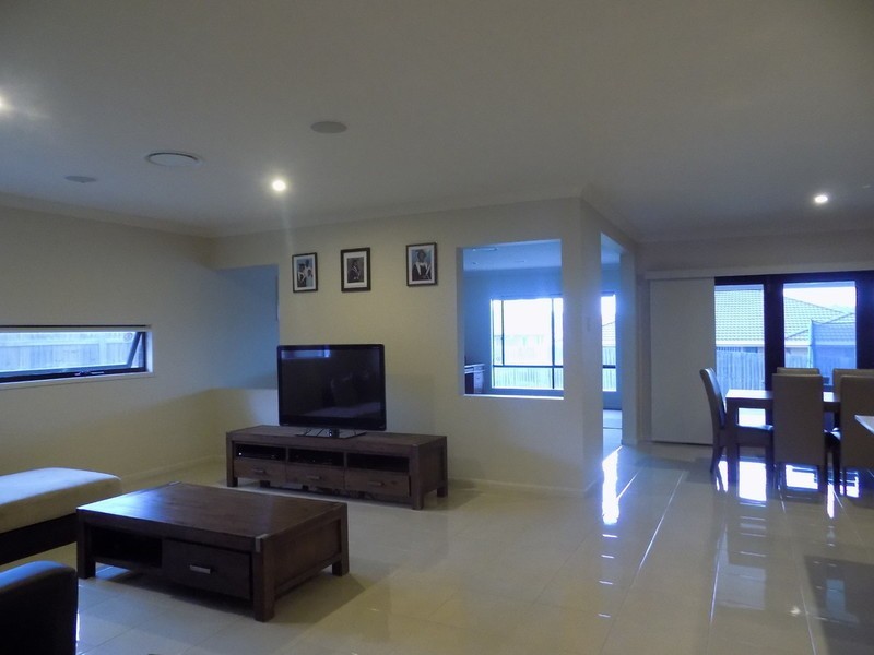 18 Sandalwood Drive, Glenvale QLD 4350