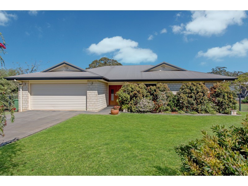 54 Holly Avenue, Cawdor QLD 4352
