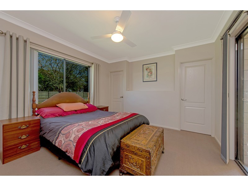 54 Holly Avenue, Cawdor QLD 4352