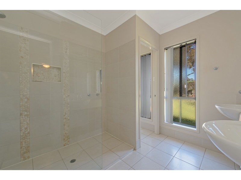 54 Holly Avenue, Cawdor QLD 4352