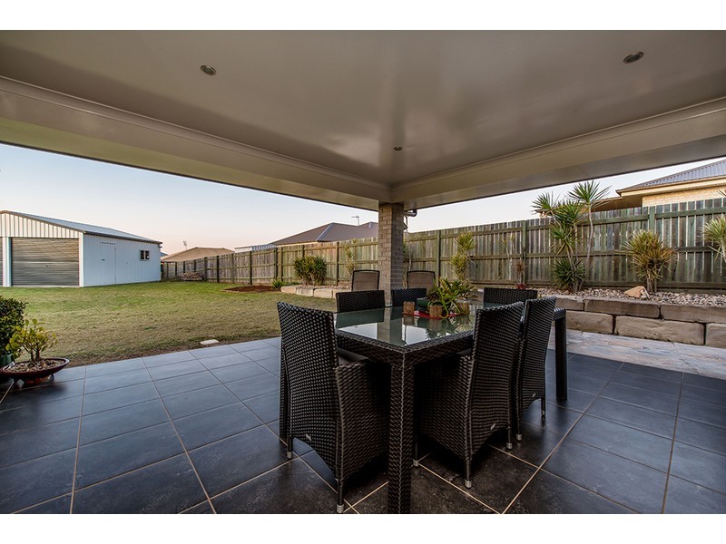 14 Plover Court, Highfields QLD 4352