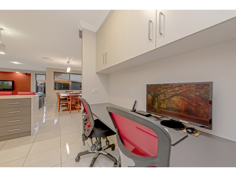 14 Plover Court, Highfields QLD 4352