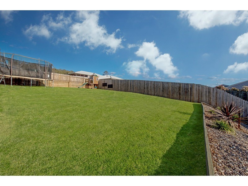 2/6 Rubie Court, Westbrook QLD 4350