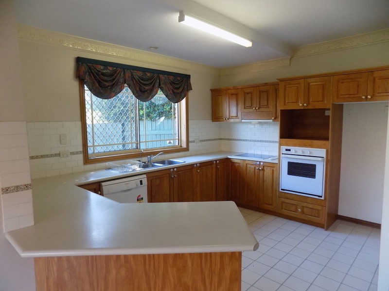 3/44 Wiemers Crescent, Centenary Heights QLD 4350