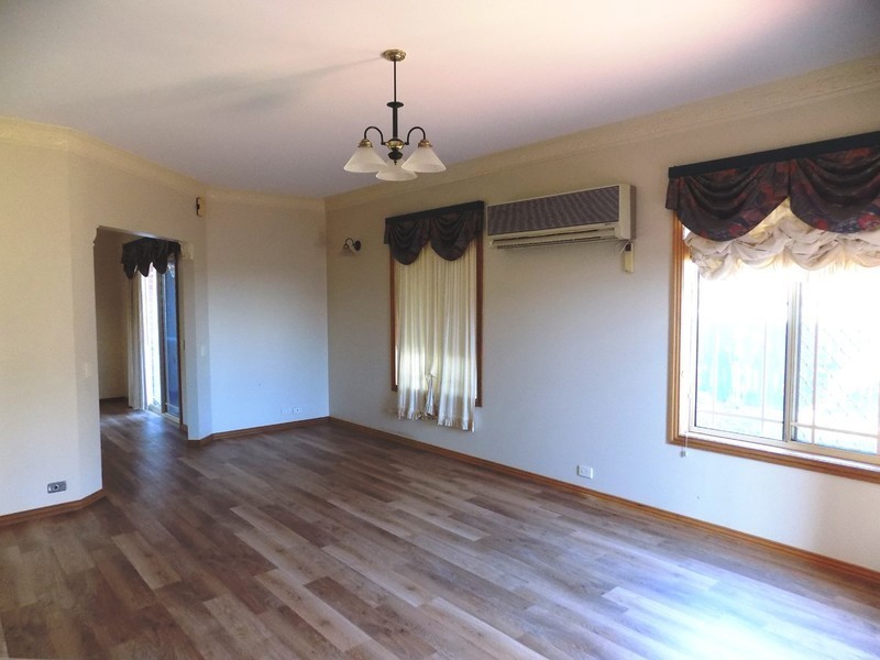 3/44 Wiemers Crescent, Centenary Heights QLD 4350