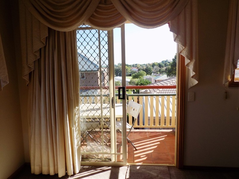 3/44 Wiemers Crescent, Centenary Heights QLD 4350