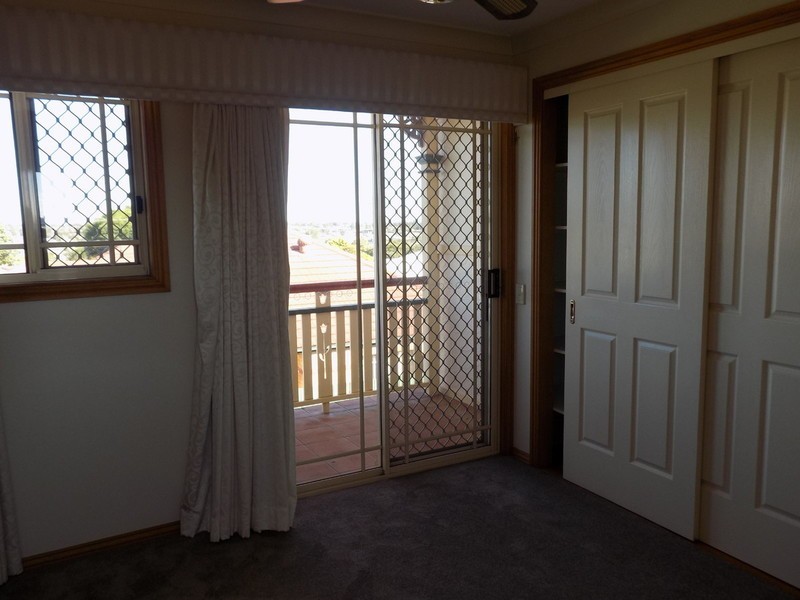 3/44 Wiemers Crescent, Centenary Heights QLD 4350