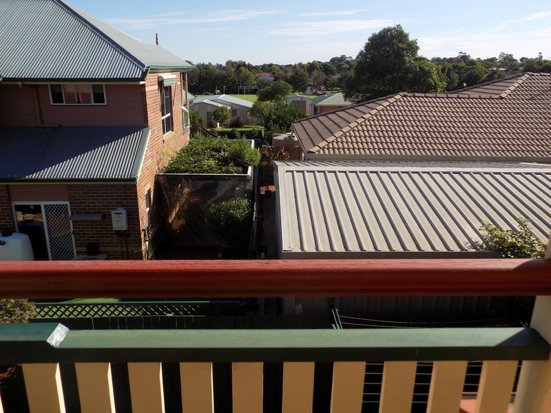 3/44 Wiemers Crescent, Centenary Heights QLD 4350