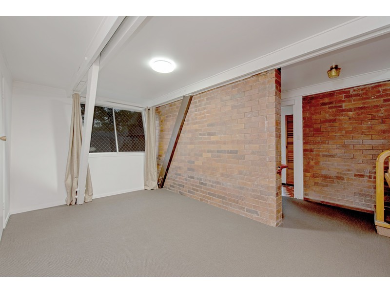 24 Tourist Road, East Toowoomba QLD 4350