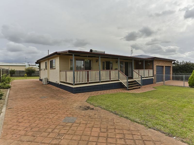 9 Lee Court, Crows Nest QLD 4355