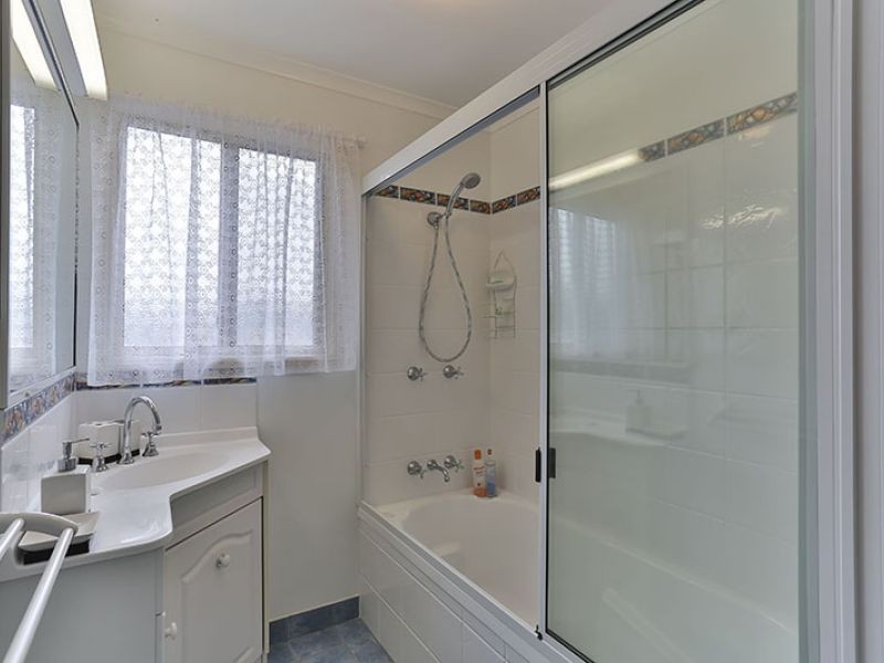 9 Lee Court, Crows Nest QLD 4355