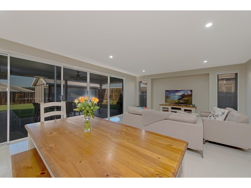 60 Trevean Drive, Kleinton QLD 4352