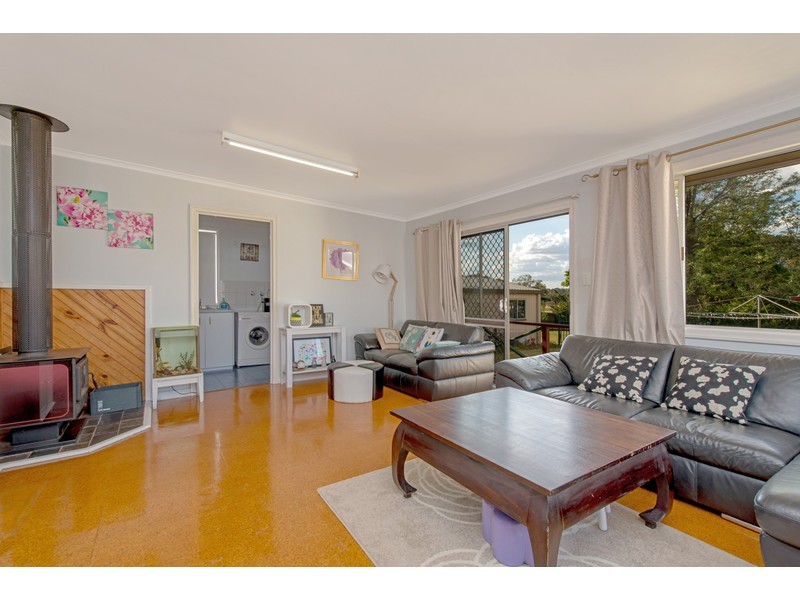 27 Dalmeny Street, Wilsonton QLD 4350