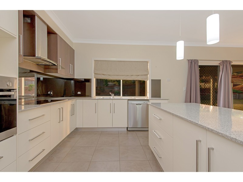 4 Preece Drive, Highfields QLD 4352