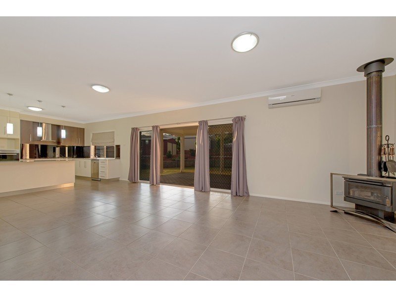 4 Preece Drive, Highfields QLD 4352