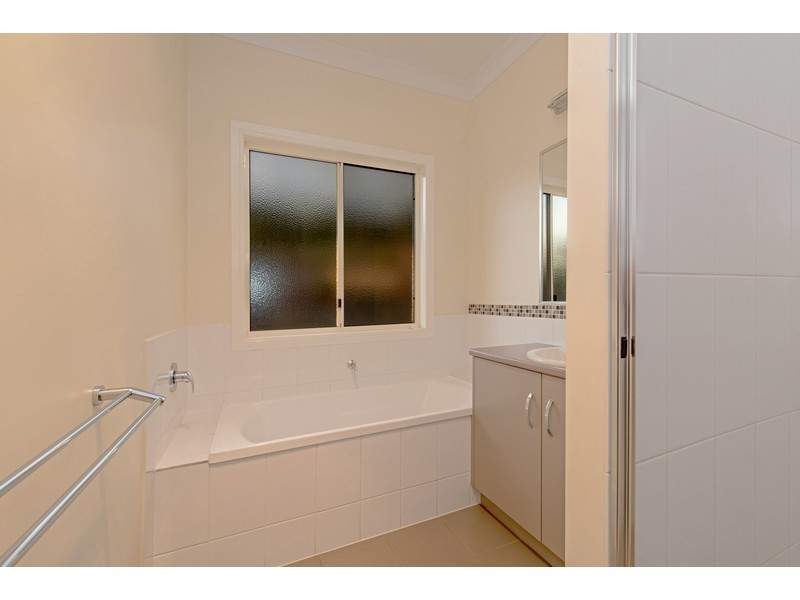 4 Preece Drive, Highfields QLD 4352
