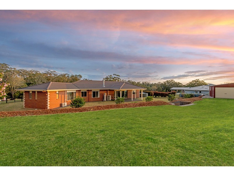 4 Preece Drive, Highfields QLD 4352