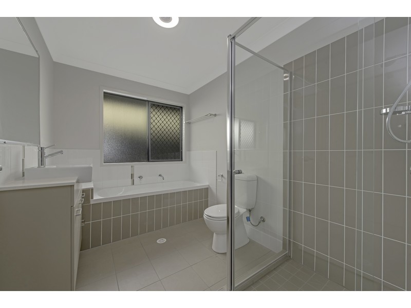 2/160 Glenvale Road, Glenvale QLD 4350