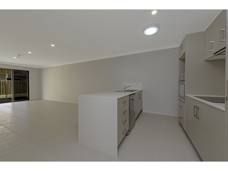 2/160 Glenvale Road, Glenvale QLD 4350