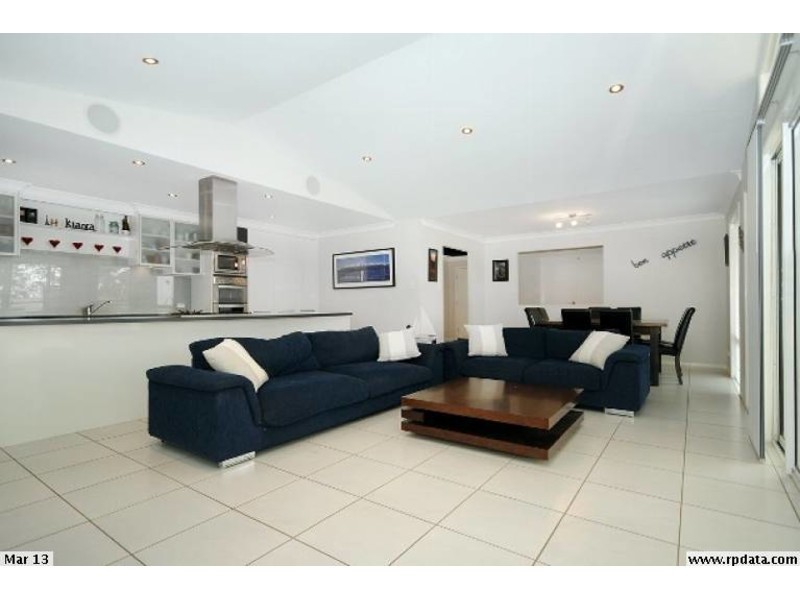 7 Page Street, Kearneys Spring QLD 4350