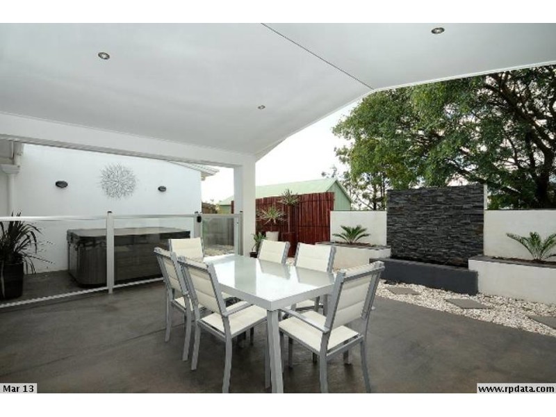 7 Page Street, Kearneys Spring QLD 4350