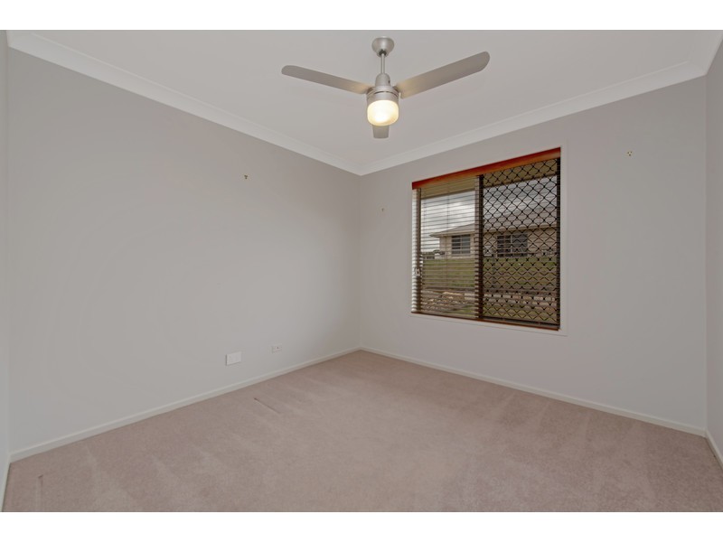 16 Phipps Drive, Meringandan West QLD 4352