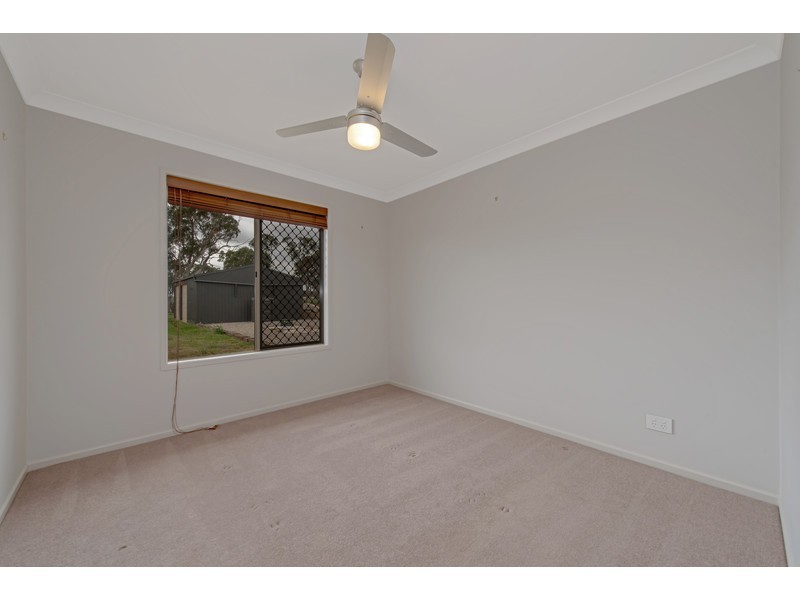 16 Phipps Drive, Meringandan West QLD 4352