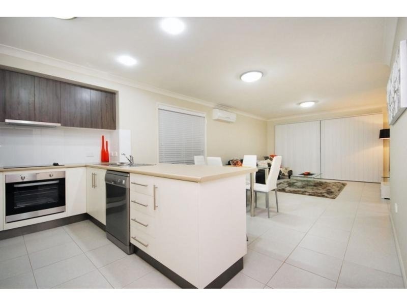 Unit 1/14 Chainey Street, Glenvale QLD 4350