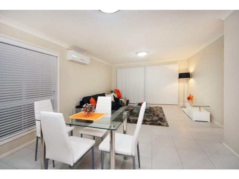 Unit 1/14 Chainey Street, Glenvale QLD 4350