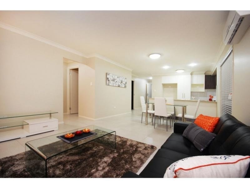 Unit 1/14 Chainey Street, Glenvale QLD 4350