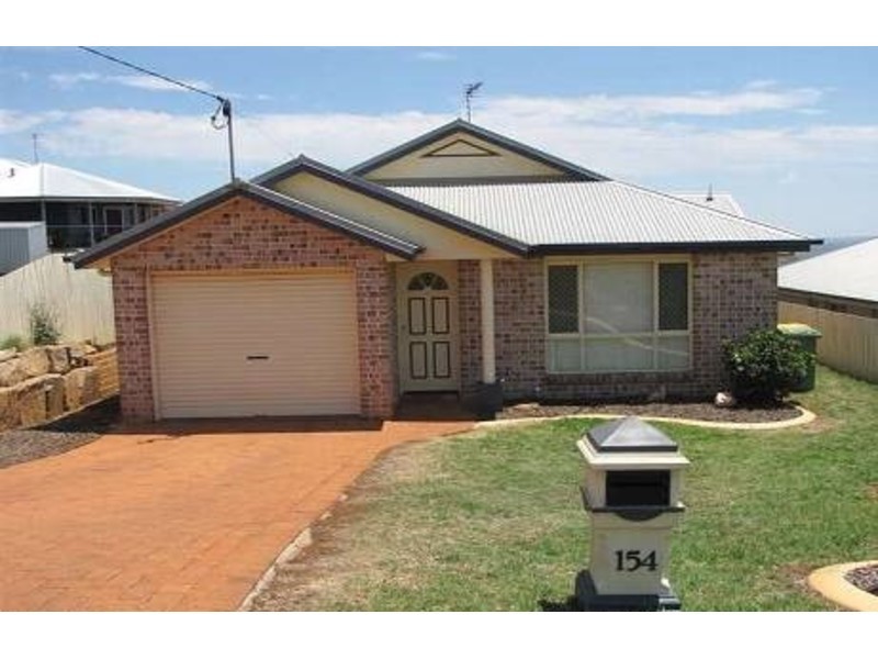 154 Baker Street, Darling Heights QLD 4350