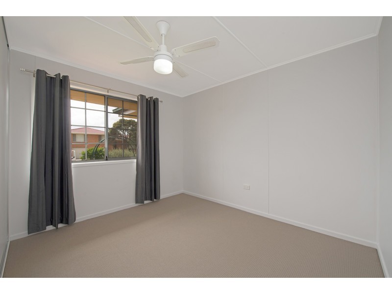 2 Shennan Street, Harristown QLD 4350