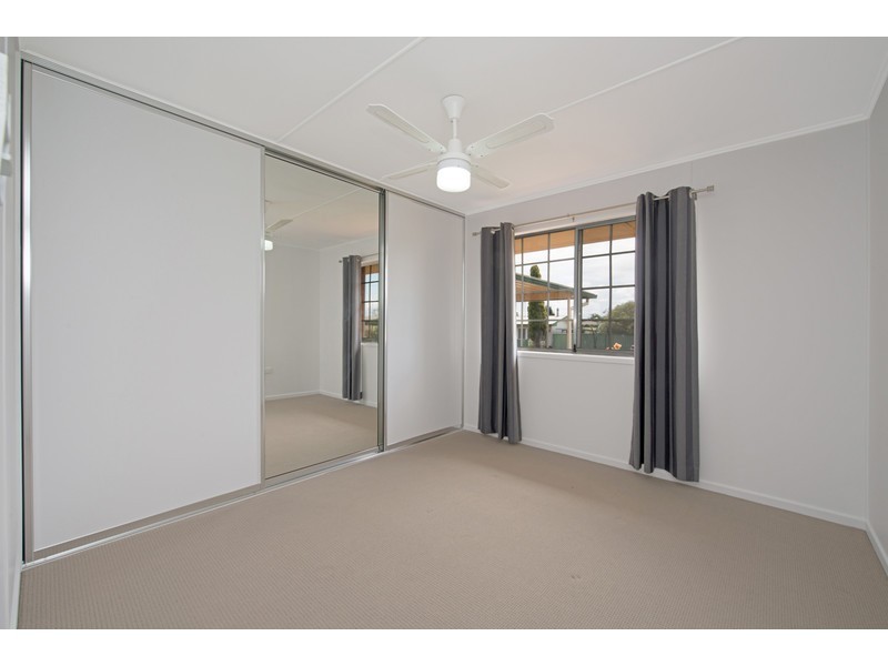 2 Shennan Street, Harristown QLD 4350