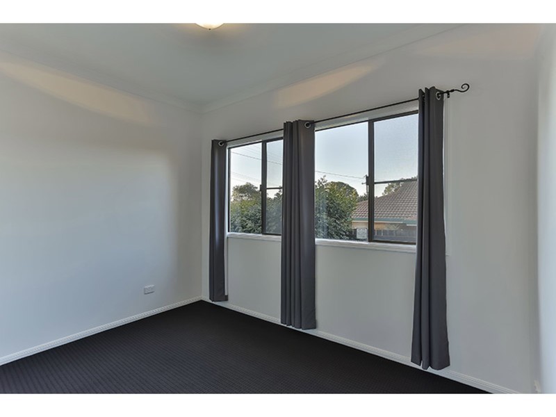 66 Gordon Avenue, Newtown QLD 4350