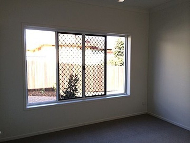 2/10 Burke Street, Rangeville QLD 4350