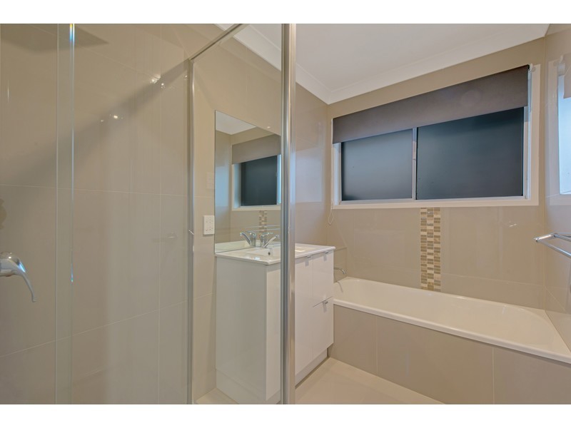 112 Main Street, Westbrook QLD 4350