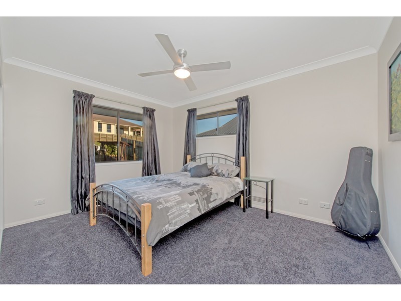 7 McShane Drive, Mount Kynoch QLD 4350