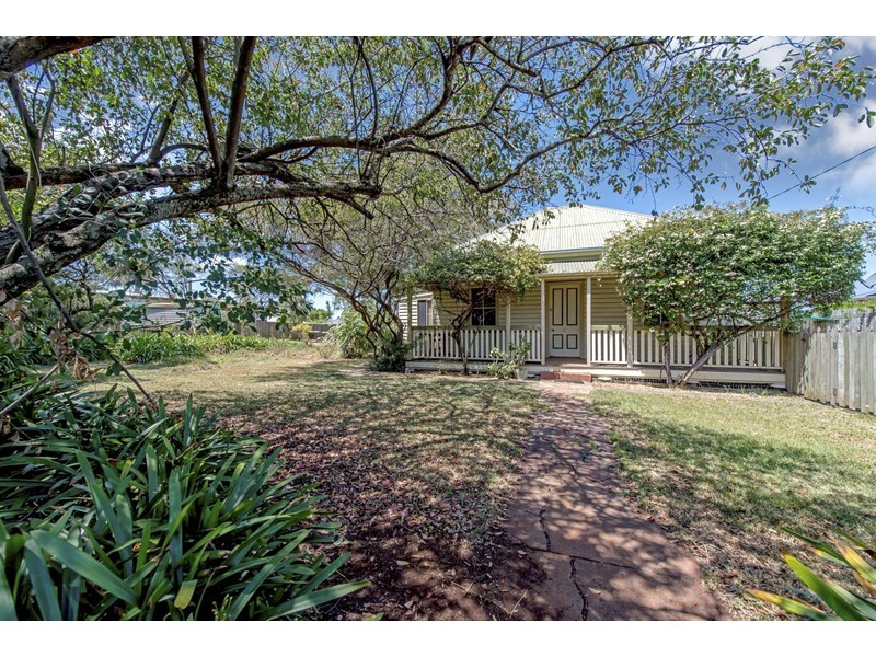 64A Holberton Street, Rockville QLD 4350