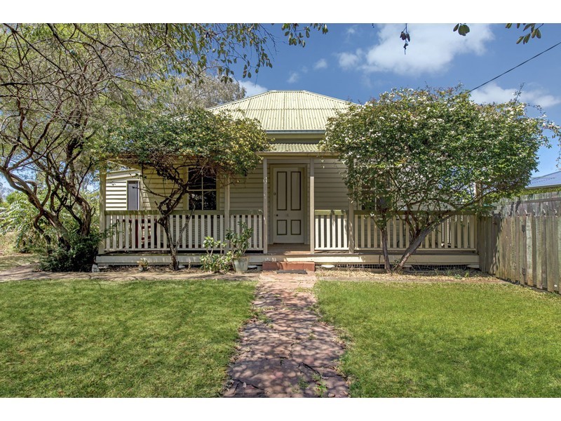 64A Holberton Street, Rockville QLD 4350