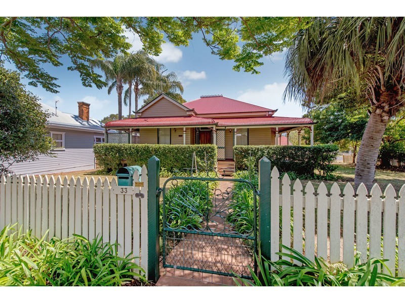 33 Grenier Street, Toowoomba City QLD 4350
