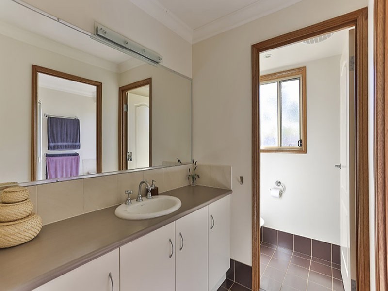 14 Trevean Drive, Kleinton QLD 4352