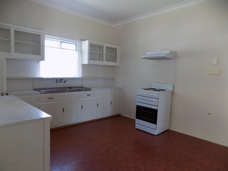 12 Eton Street, East Toowoomba QLD 4350