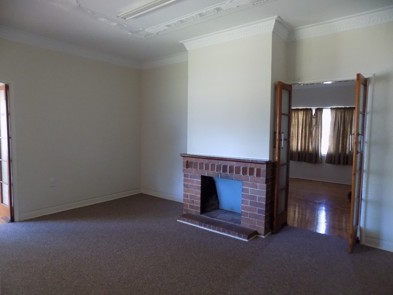 12 Eton Street, East Toowoomba QLD 4350