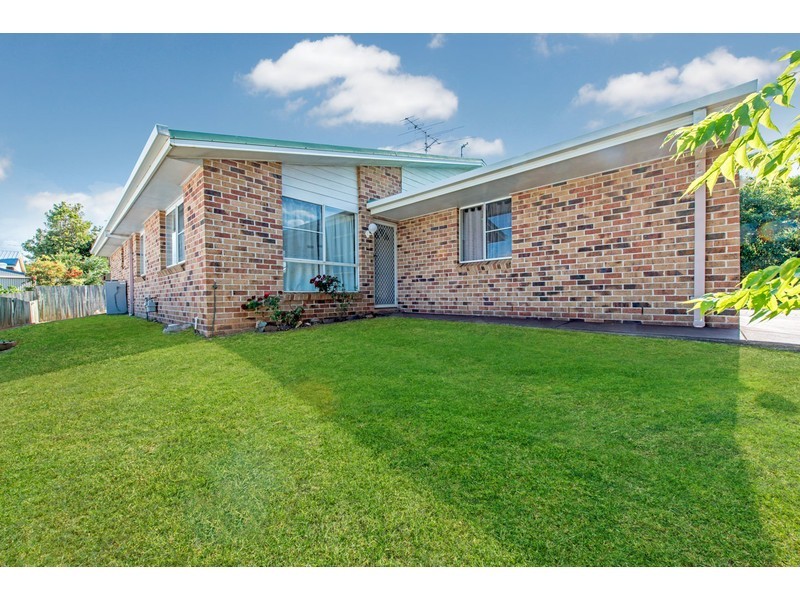 1 & 2/16 Horrocks Crescent, Kearneys Spring QLD 4350
