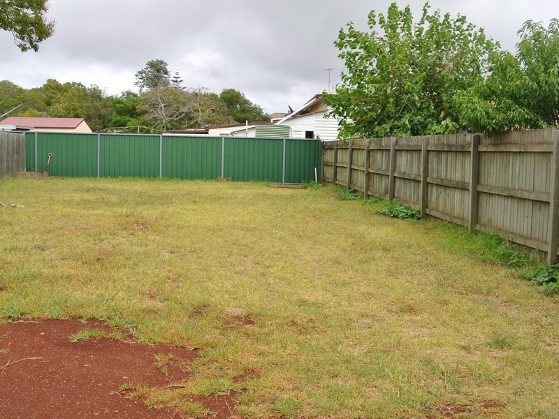 5 McCarthy Street, Newtown QLD 4350